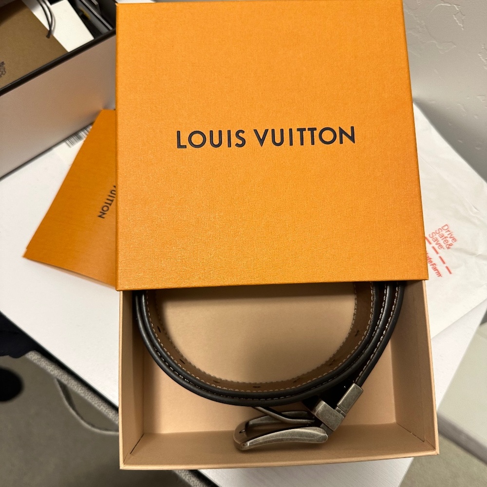 Louis vuitton belt gift box